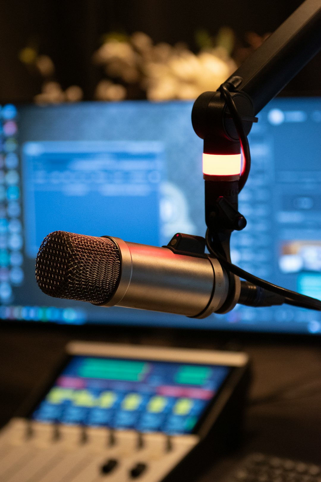 Micrófono de estudio de radio — webinar RadioBoss en vivo